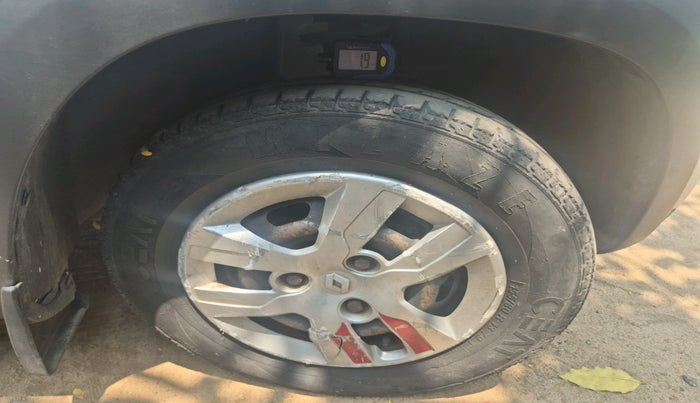 2016 Renault Kwid RXT 0.8 (O), Petrol, Manual, 38,622 km, tyre