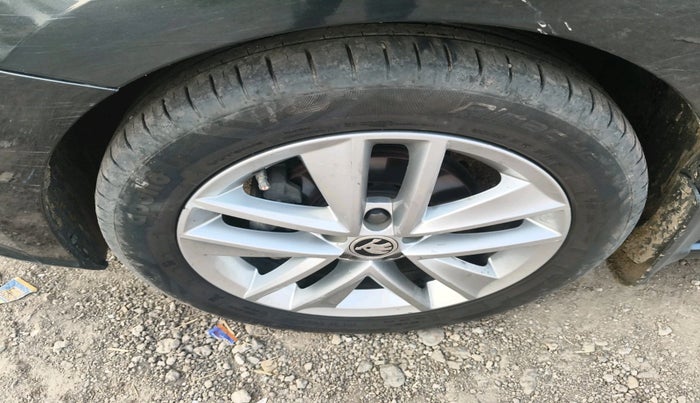 2020 Skoda Rapid STYLE TSI, Petrol, Manual, 76,338 km, tyre