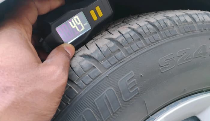2018 Maruti Swift VXI, Petrol, Manual, 96,242 km, tyre
