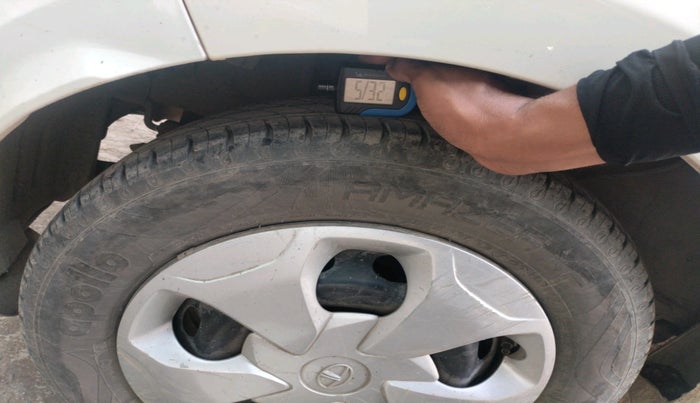 2021 Tata Tiago XT PETROL, Petrol, Manual, 26,792 km, tyre