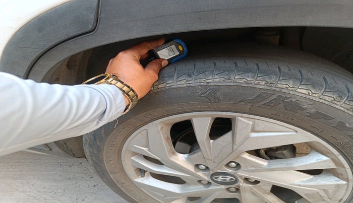 2022 Hyundai Creta SX EXECUTIVE 1.5 DIESEL, Diesel, Manual, 1,12,722 km, tyre