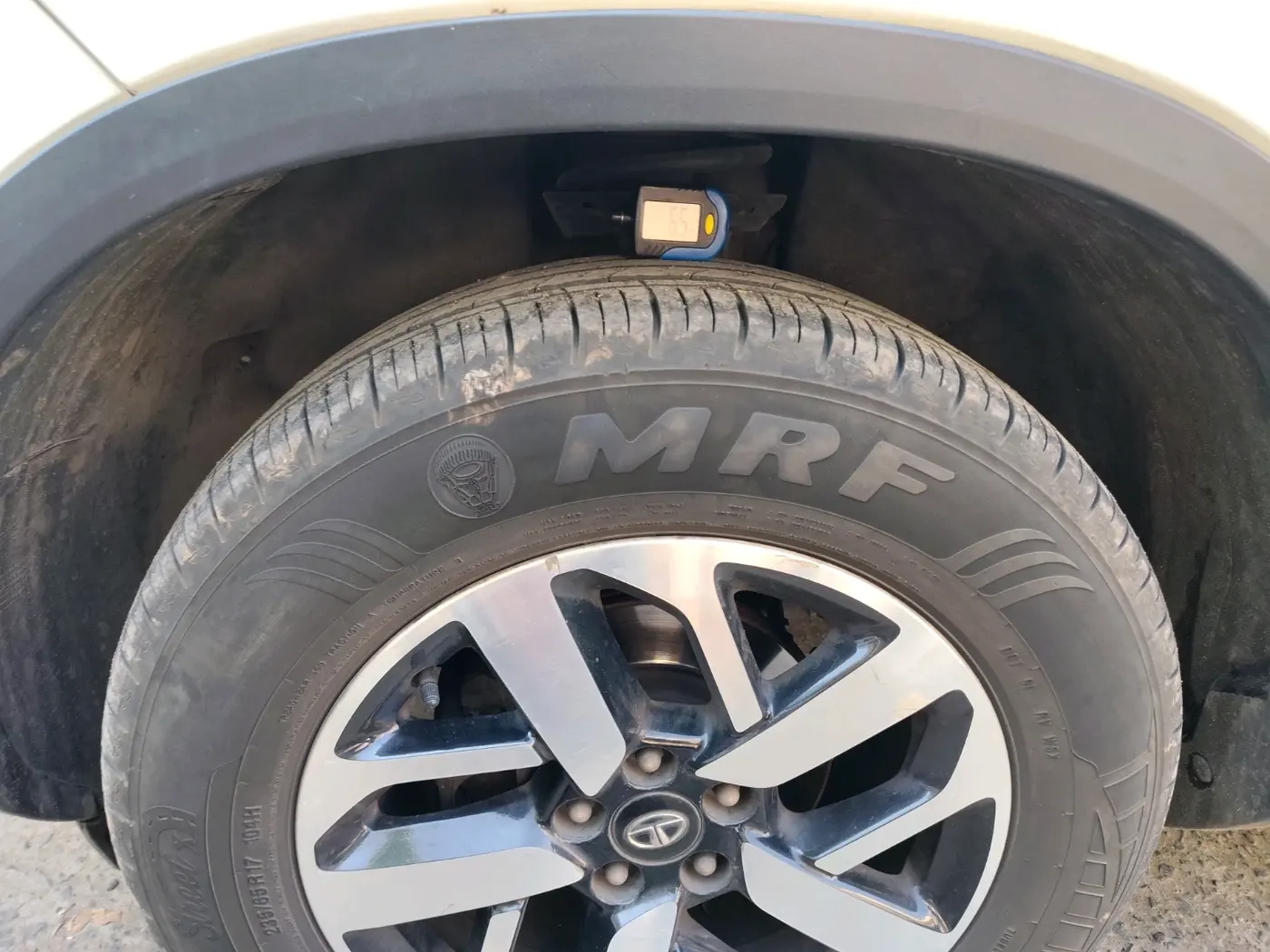 2022 Tata Harrier XZ PLUS 2.0L DUAL TONE, Diesel, Manual, 83,239 km, tyre