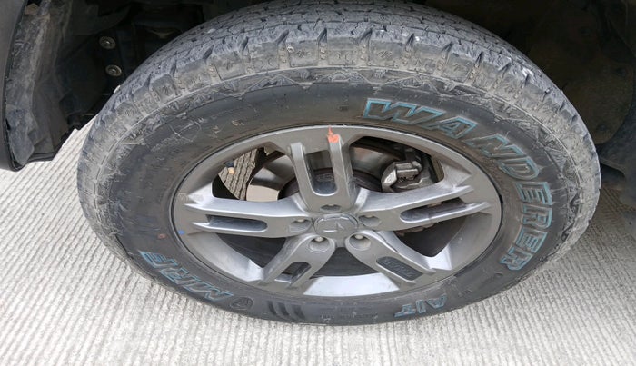 2024 Mahindra Thar LX P 2WD AT HT, Petrol, Automatic, 11,270 km, tyre