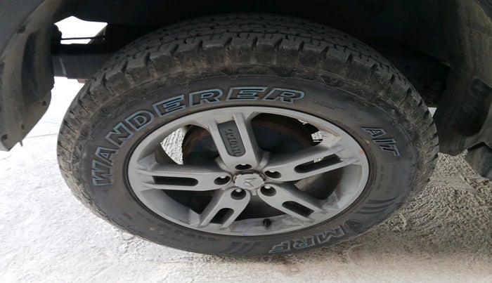 2024 Mahindra Thar LX P 2WD AT HT, Petrol, Automatic, 11,270 km, tyre