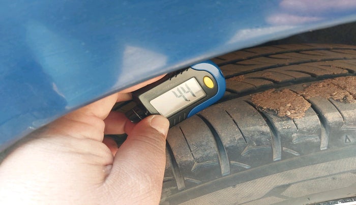 2015 Hyundai Elite i20 SPORTZ 1.4 CRDI, Diesel, Manual, 98,576 km, tyre