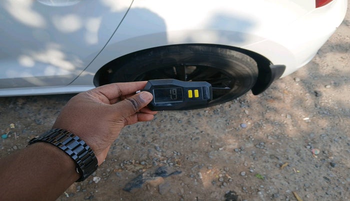 2016 Volkswagen Polo HIGHLINE1.5L, Diesel, Manual, 76,430 km, tyre