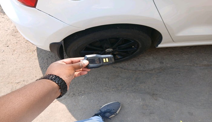 2016 Volkswagen Polo HIGHLINE1.5L, Diesel, Manual, 76,430 km, tyre