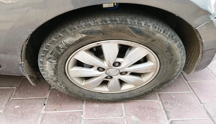 2012 Hyundai i20 SPORTZ 1.2, Petrol, Manual, 1,43,500 km, tyre