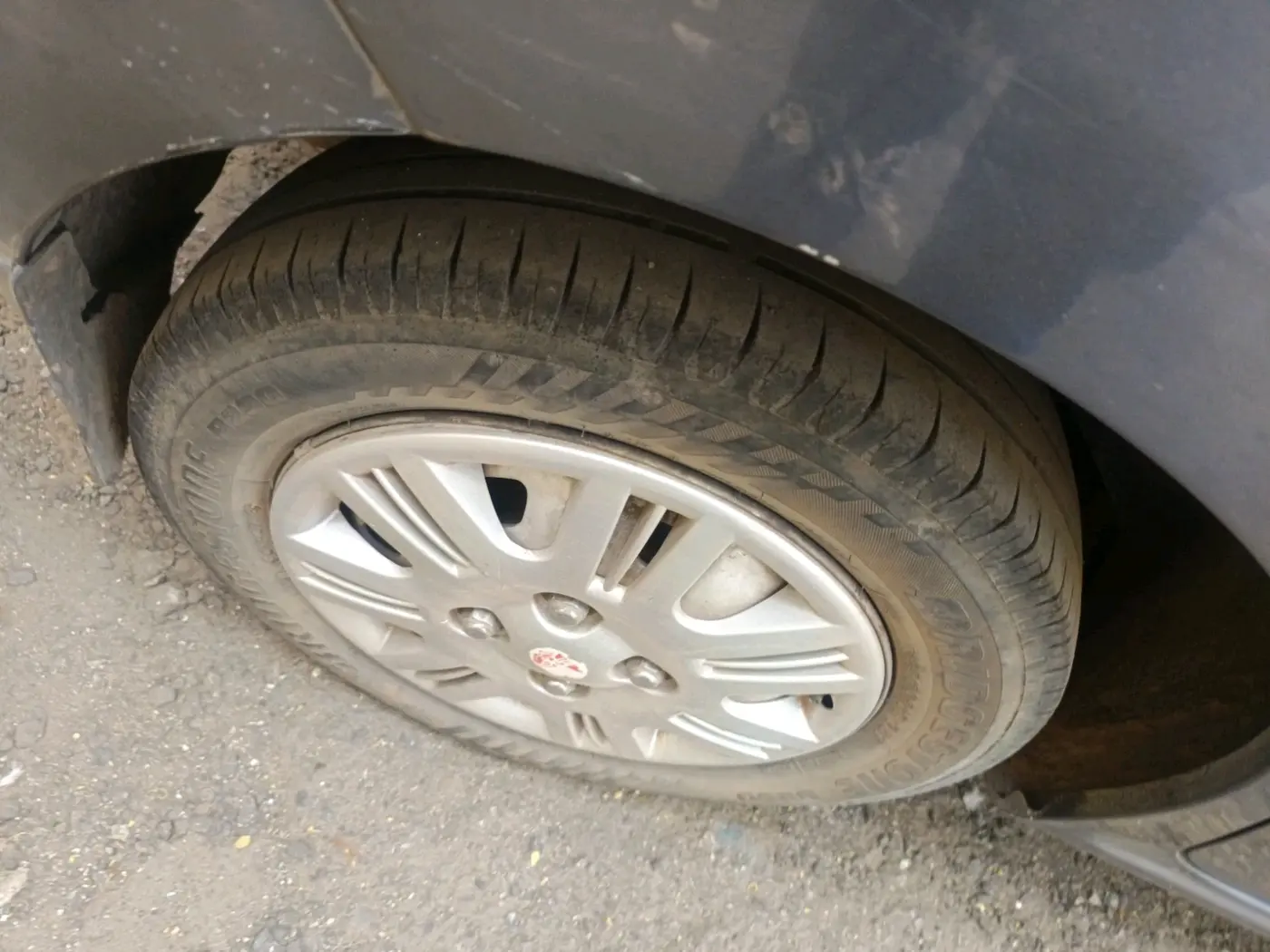 2009 Hyundai Santro Xing GLS, Petrol, Manual, 59,523 km, tyre