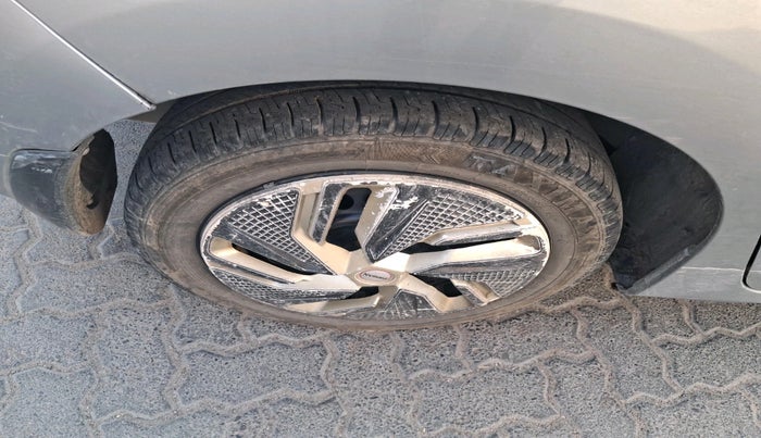 2018 Honda Jazz 1.5L I-DTEC S, Diesel, Manual, 1,47,554 km, tyre