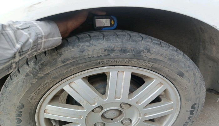 2006 Ford Fiesta EXI 1.4 PETROL, CNG, Manual, 90,457 km, tyre