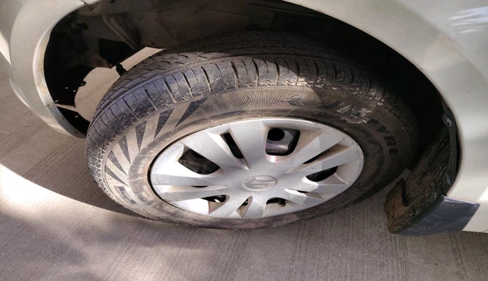 2011 Maruti Swift Dzire VDI, Diesel, Manual, 47,300 km, tyre