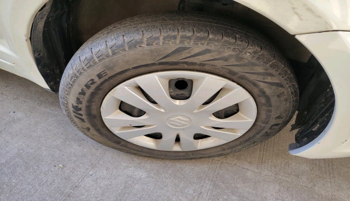 2011 Maruti Swift Dzire VDI, Diesel, Manual, 47,300 km, tyre