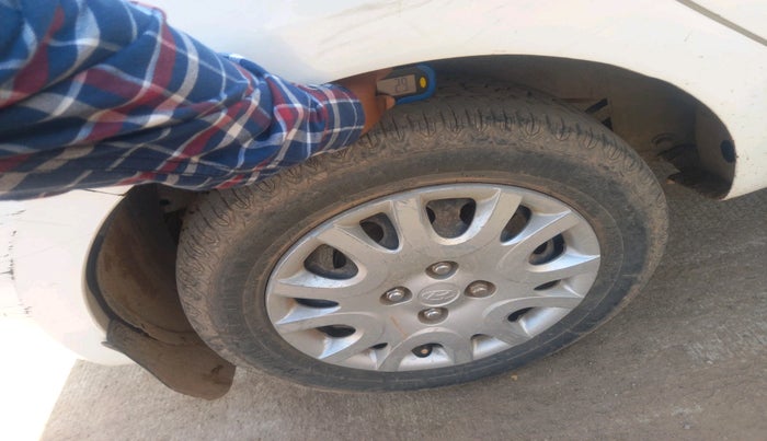 2011 Hyundai i20 MAGNA 1.2, Petrol, Manual, 98,120 km, tyre