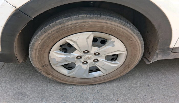 2016 Hyundai Creta S 1.6 PETROL, Petrol, Manual, 1,73,167 km, tyre