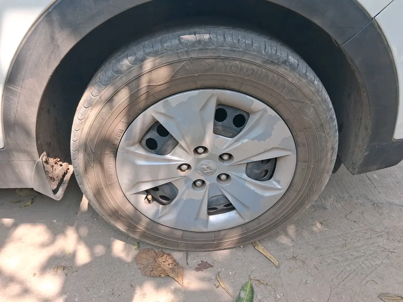 2016 Hyundai Creta S 1.6 PETROL, Petrol, Manual, 1,73,167 km, tyre