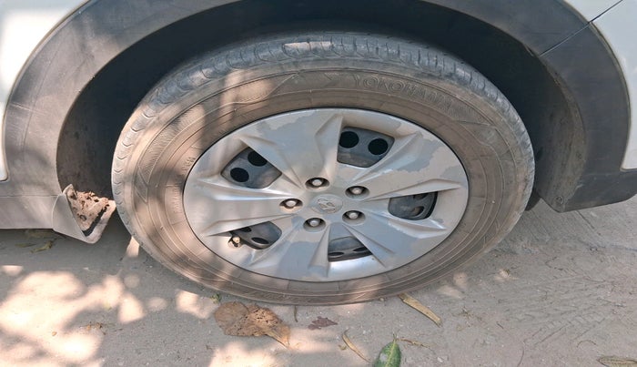 2016 Hyundai Creta S 1.6 PETROL, Petrol, Manual, 1,73,167 km, tyre