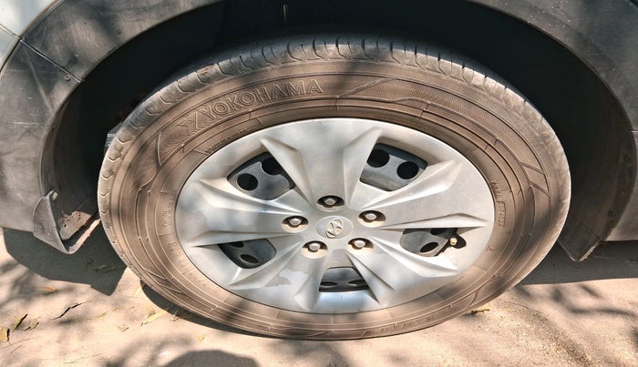 2016 Hyundai Creta S 1.6 PETROL, Petrol, Manual, 1,73,167 km, tyre