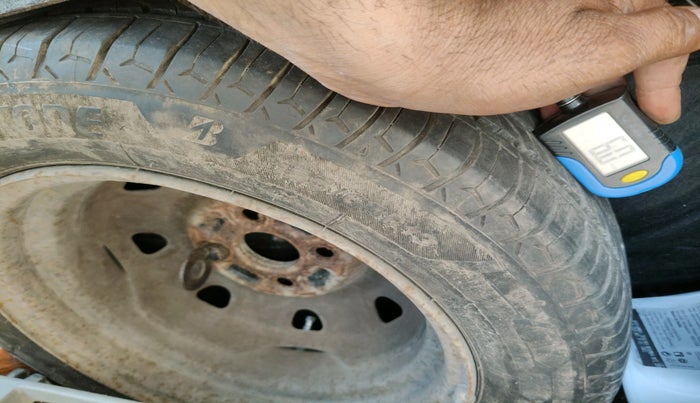 2011 Maruti Alto K10 VXI, CNG, Manual, 82,639 km, tyre