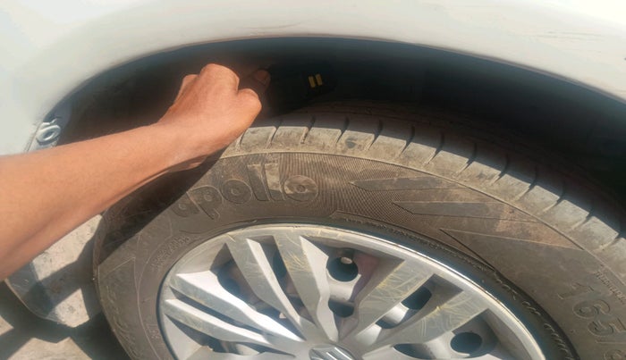 2018 Maruti Swift Dzire TOUR S-CNG, CNG, Manual, 1,24,237 km, tyre