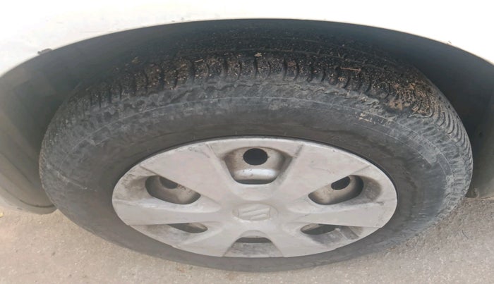 2011 Maruti Ritz LDI, Diesel, Manual, 1,22,581 km, tyre