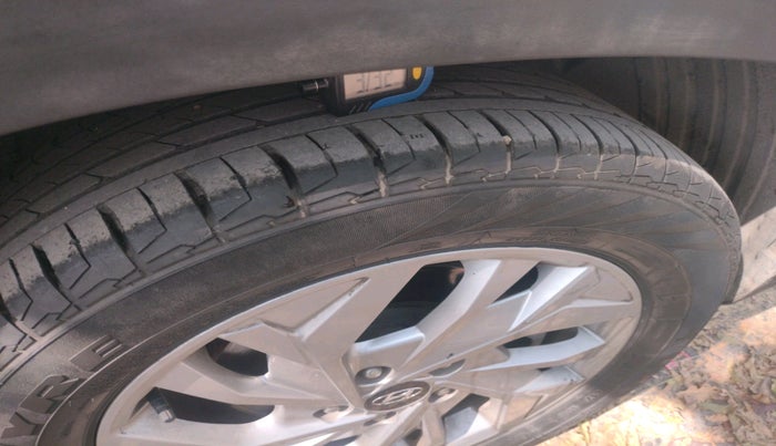 2023 Hyundai Creta SX 1.5 PETROL, Petrol, Manual, 23,898 km, tyre