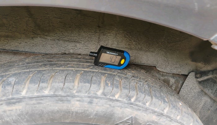 2013 Mahindra Quanto C6, Diesel, Manual, 85,570 km, tyre