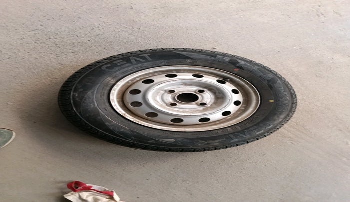 2014 Hyundai i10 MAGNA 1.1, CNG, Manual, 1,50,054 km, tyre