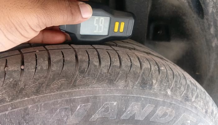 2025 Maruti BREZZA LXI S- CNG, CNG, Manual, 10,671 km, tyre