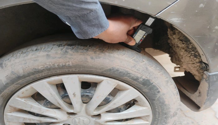 2019 Maruti Baleno DELTA PETROL 1.2, CNG, Manual, 80,993 km, tyre