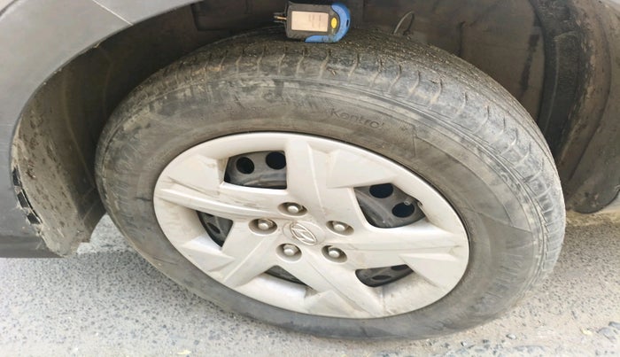 2020 Hyundai VENUE S 1.0 TURBO IMT, Petrol, Manual, 13,500 km, tyre