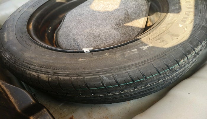 2020 Hyundai VENUE S 1.0 TURBO IMT, Petrol, Manual, 13,500 km, tyre