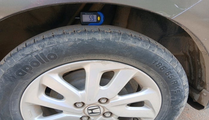 2014 Honda Mobilio 1.5L I-DTEC V, Diesel, Manual, 1,03,886 km, tyre