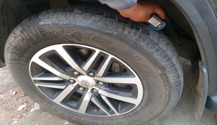 2017 Toyota Fortuner 2.8 4X2 MT, Diesel, Manual, 1,08,437 km, tyre