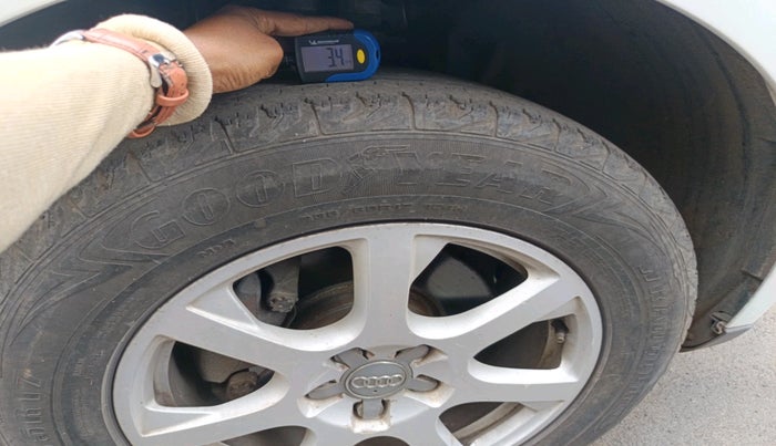 2012 Audi Q5 2.0 TDI QUATTRO, Diesel, Automatic, 65,138 km, tyre