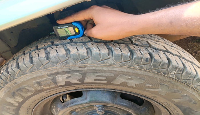 2014 Mahindra Bolero SLX BS-III, Diesel, Manual, 1,18,000 km, tyre