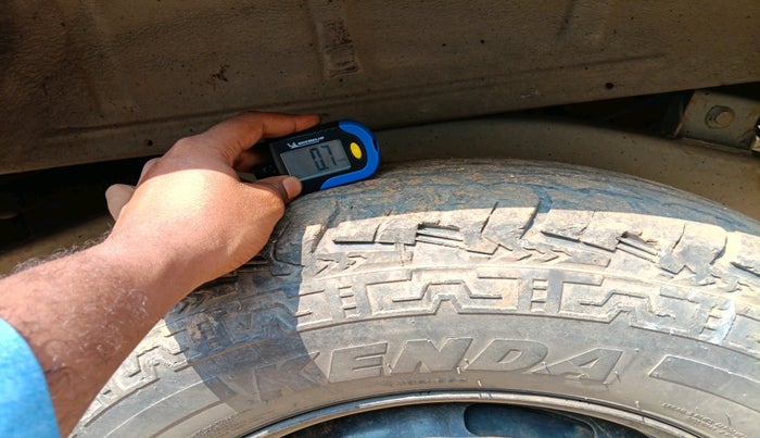 2014 Mahindra Bolero SLX BS-III, Diesel, Manual, 1,18,000 km, tyre