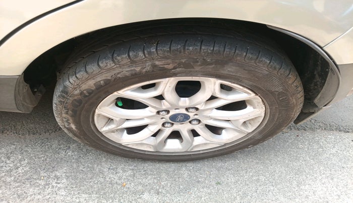 2015 Ford Ecosport TITANIUM 1.5L PETROL AT, Petrol, Automatic, 56,902 km, tyre