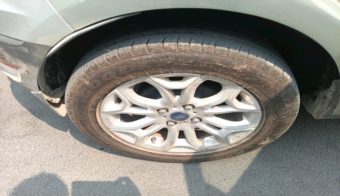 2015 Ford Ecosport TITANIUM 1.5L PETROL AT, Petrol, Automatic, 56,902 km, tyre