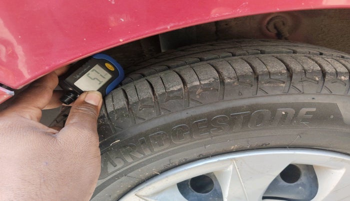 2015 Hyundai Elite i20 SPORTZ 1.2, CNG, Manual, 84,915 km, tyre