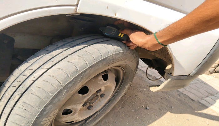 2019 Maruti Eeco 5 STR WITH A/C+HTR, CNG, Manual, 1,17,678 km, tyre