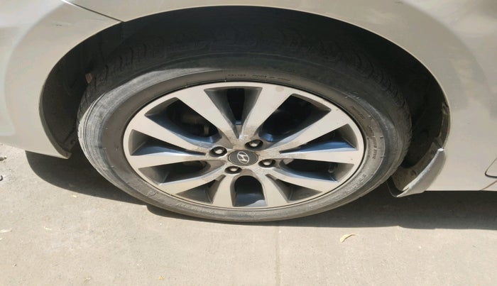 2014 Hyundai Verna FLUIDIC 1.6 VTVT SX OPT, Petrol, Manual, 66,567 km, tyre