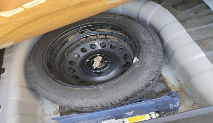 2014 Hyundai Verna FLUIDIC 1.6 VTVT SX OPT, Petrol, Manual, 66,567 km, tyre