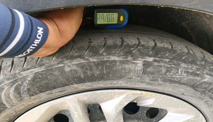 2025 KIA CARENS Premium (O) 1.5 Diesel MT 7 STR, Diesel, Manual, 51,288 km, tyre