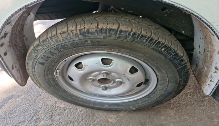 2020 Maruti Eeco 5 STR WITH A/C+HTR, CNG, Manual, 86,528 km, tyre