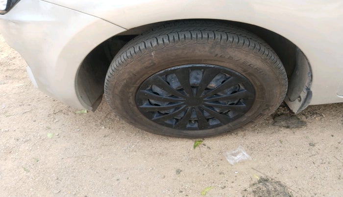 2021 Maruti Swift VXI, Petrol, Manual, 27,986 km, tyre