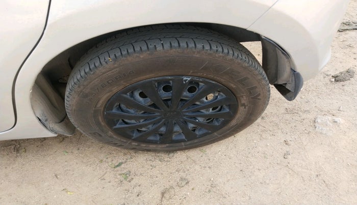 2021 Maruti Swift VXI, Petrol, Manual, 27,986 km, tyre