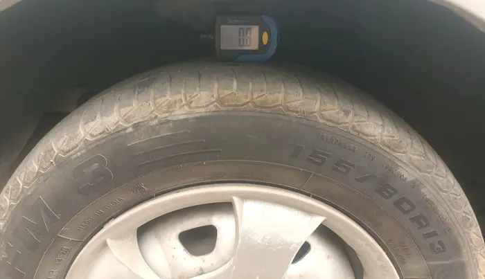 2002 Hyundai Accent GLE, Petrol, Manual, 91,245 km, tyre