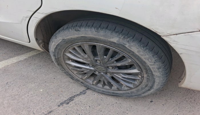 2021 Maruti Ertiga VXI SHVS, Petrol, Manual, 48,905 km, tyre