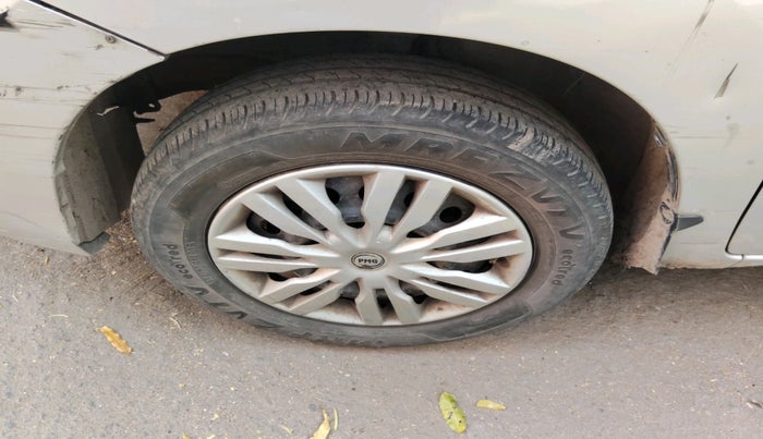 2013 Maruti Wagon R 1.0 VXI, Petrol, Manual, 1,20,607 km, tyre